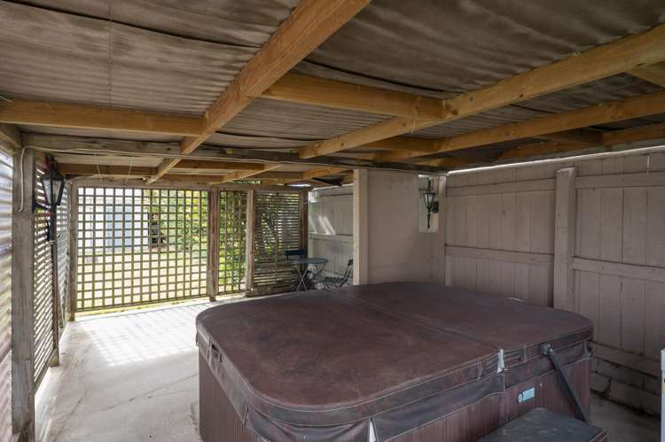 8 Challies Way Richmond_17