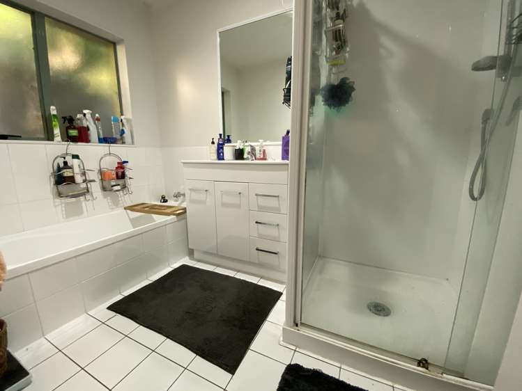 2/43 Fruitvale Road New Lynn_5