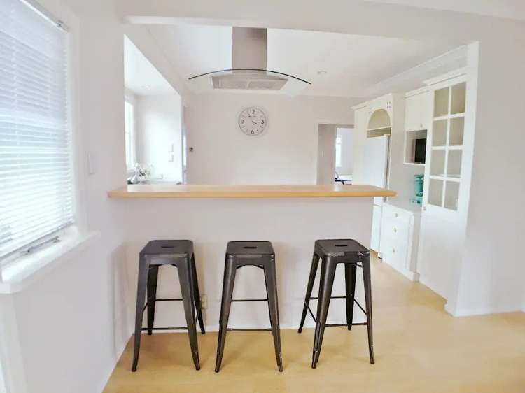 8 Coronation Street Belmont_13