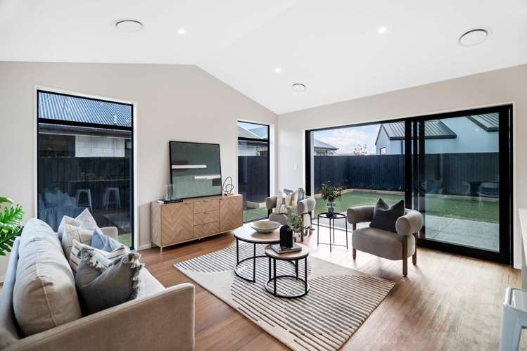 9 Hollard Crescent Lincoln_11