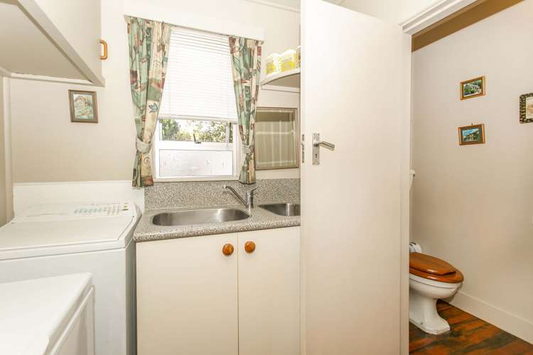 67 Racecourse Road Allenton_18