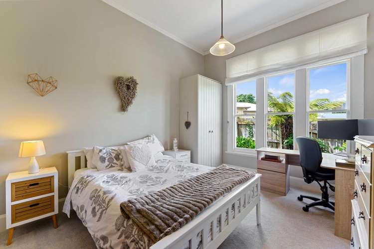 3 Wedgewood Grove Raumati Beach_15