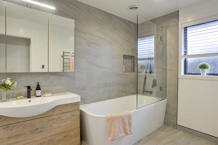 72 Feist Street Carterton_14