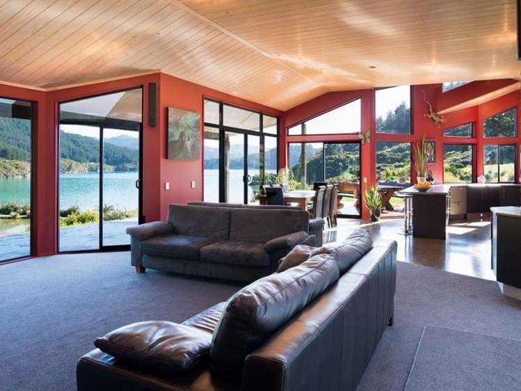 Oyster Bay Queen Charlotte Sound_7