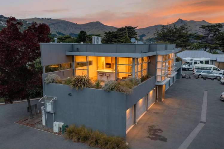 8/8A Settlers Crescent Ferrymead_18