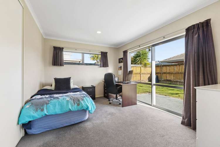 8 Allerton Place Wattle Downs_14