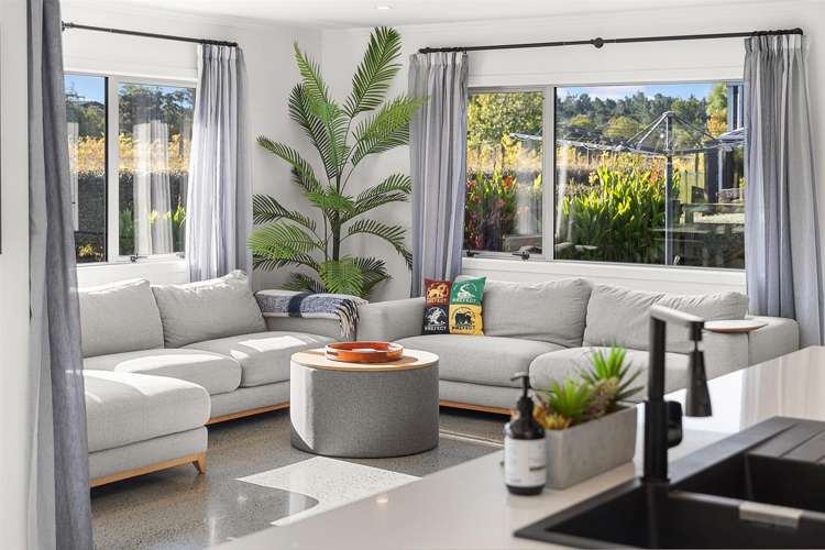 583 State Highway 16 Kumeu_15