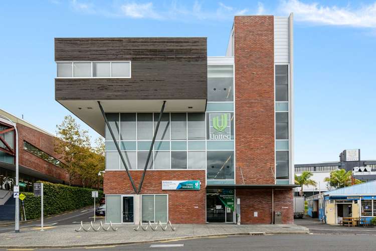 1/23 Longburn Road Henderson_16