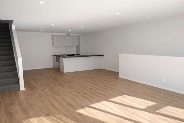 5 Dee Place Torbay_1