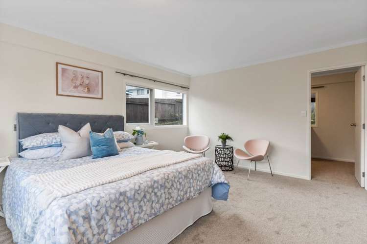 2/3 Howe Street Howick_14