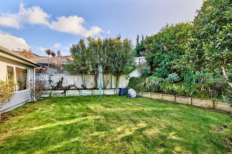 64 Te Puia Drive Aotea_19