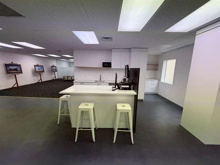 130 Broadway Newmarket_9