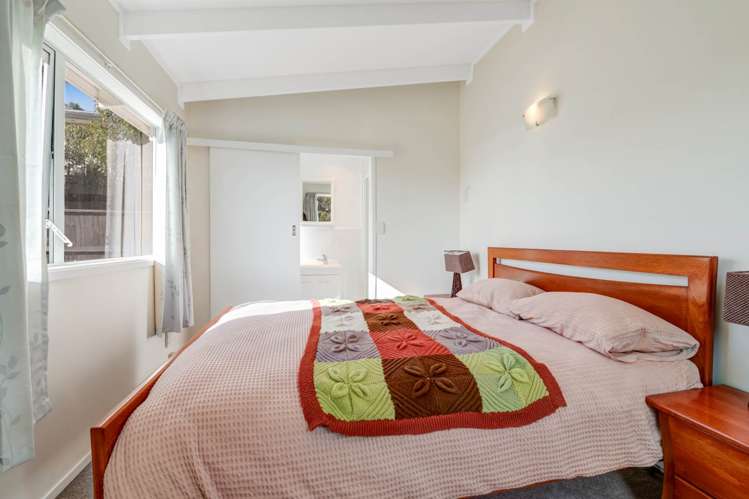 2/40 Kestrel Heights Arkles Bay_6