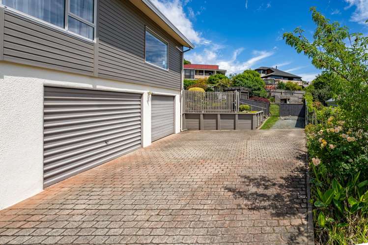 23 Washbourn Drive Richmond_19