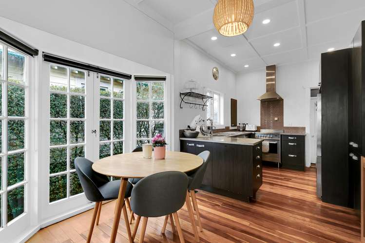 8 Challinor Crescent Mount Albert_6