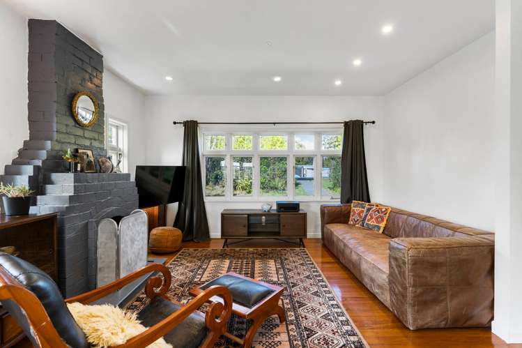 189 Godley Road Titirangi_15