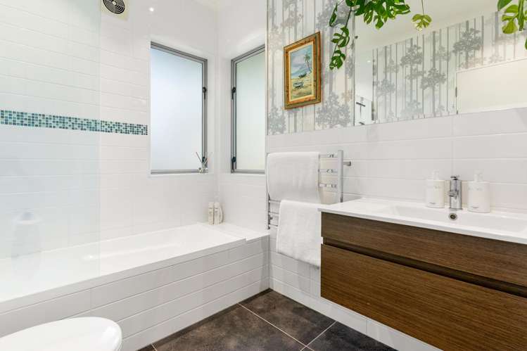 16A Pine Ridge Terrace Hauraki_12