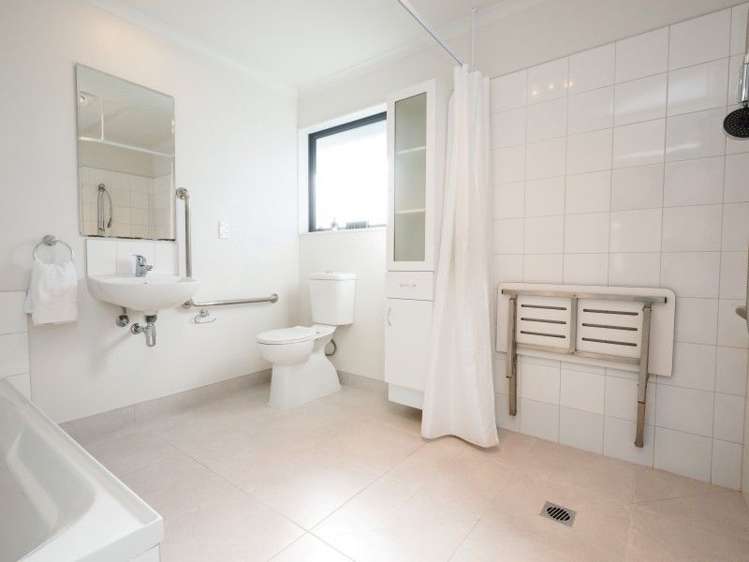 12a Dahlia Street Palmerston North Central_13