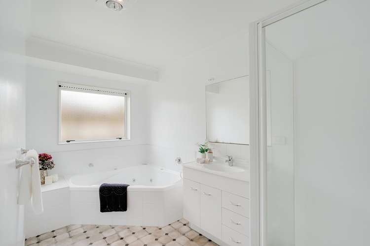 7 Landmark Court Huntington_15