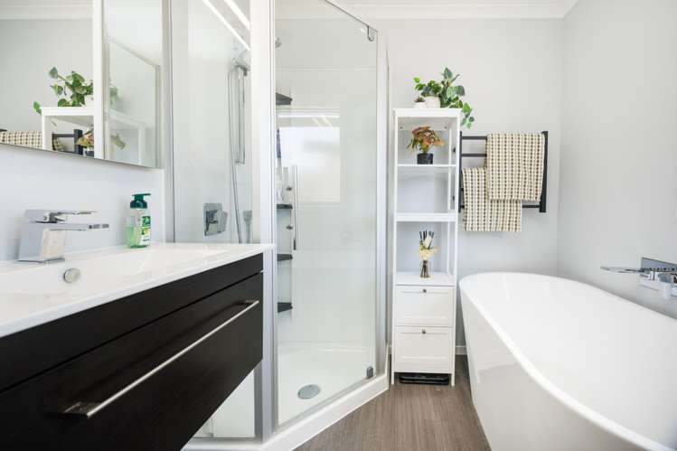 2 Capri Place Awapuni_13