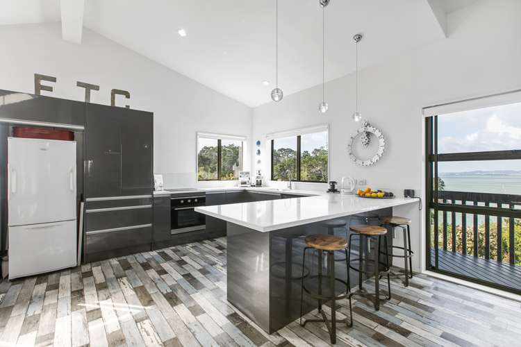 75 Rosecamp Road Beach Haven_11