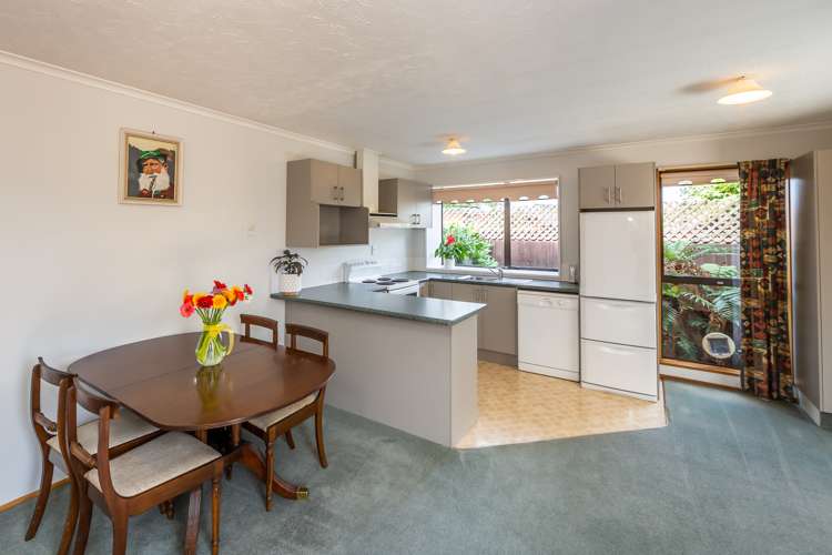 2/180 Hawthornden Road Avonhead_8