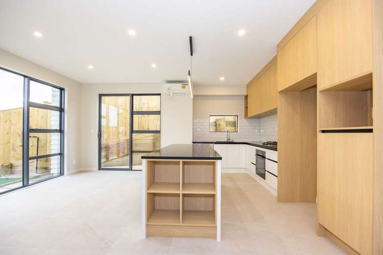 34A Hellyers Street Birkdale_9