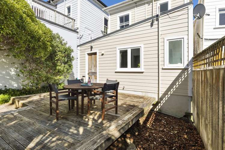 27 Nairn Street Mount Cook_14