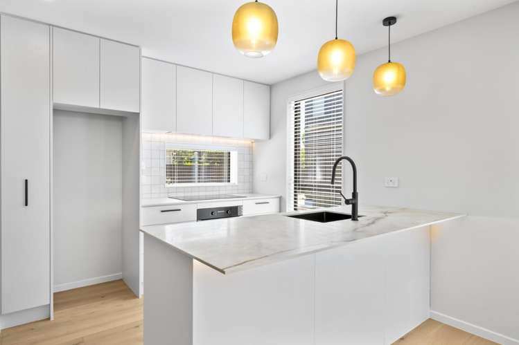 3/92 Tennyson Street 1395_1