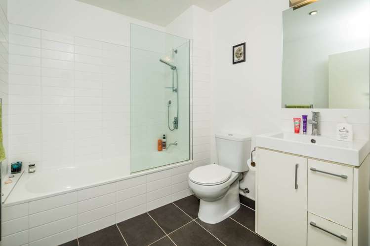 A101/525 East Coast Road Browns Bay_21