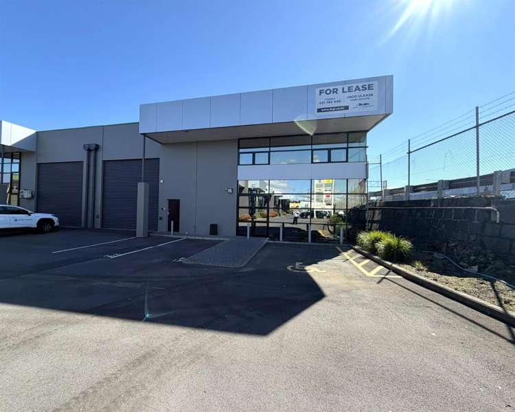 Unit F, 20 Cain Road_0