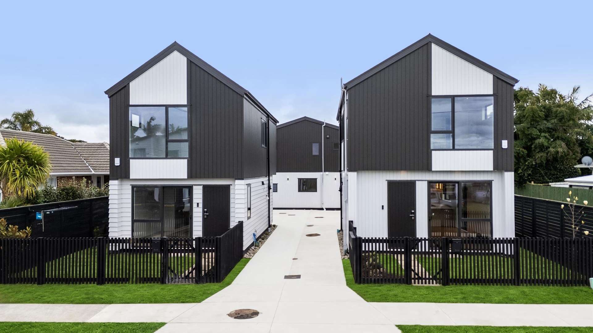 5/25 Swan Crescent Pakuranga_0