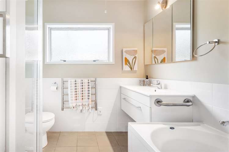 28 Dawnhaven Drive Te Atatu Peninsula_14