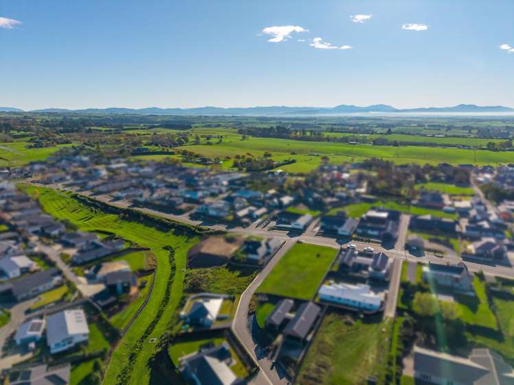 39 Meadowstone Street Gleniti_8