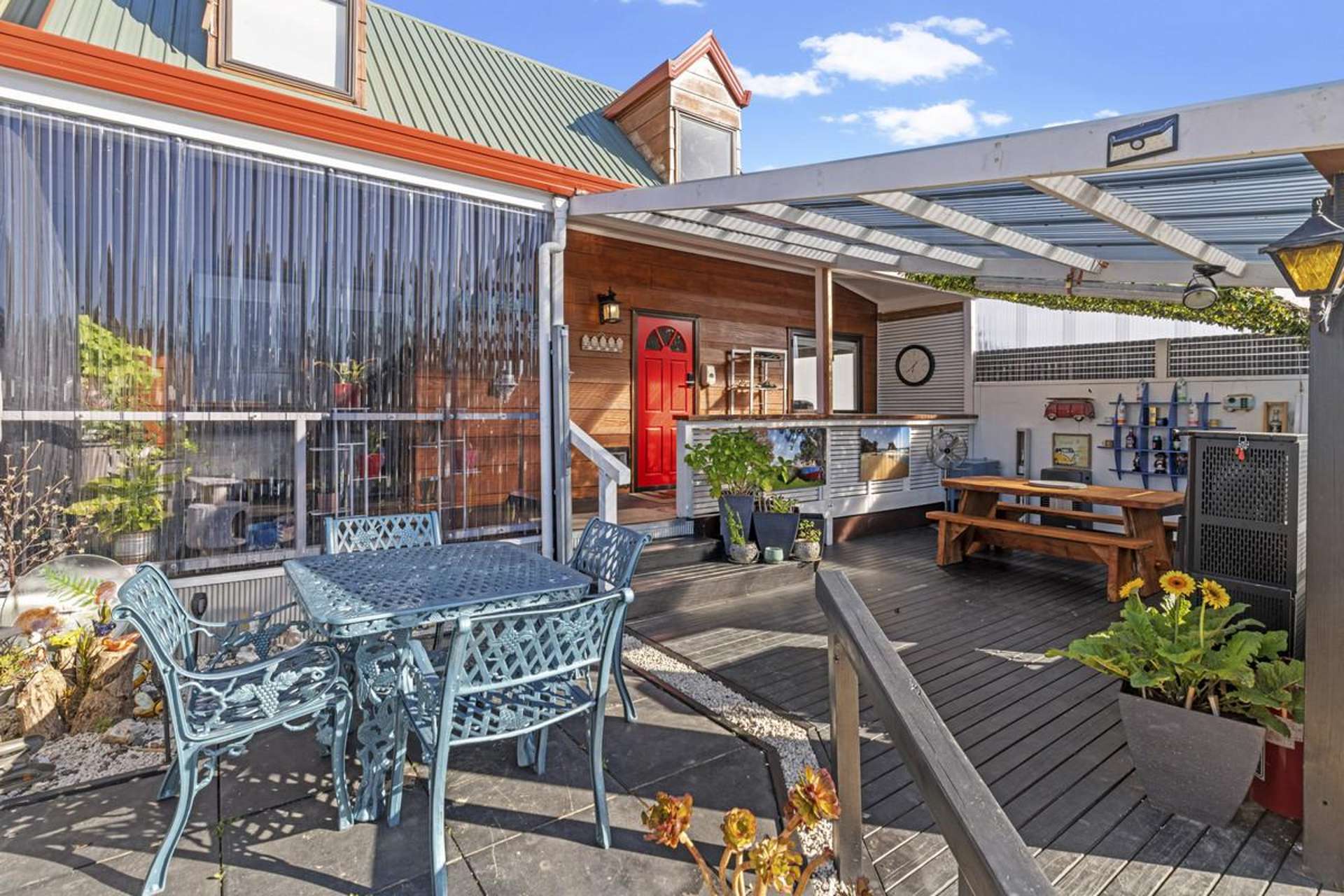 2/8 Leven Lane Totara Heights_0