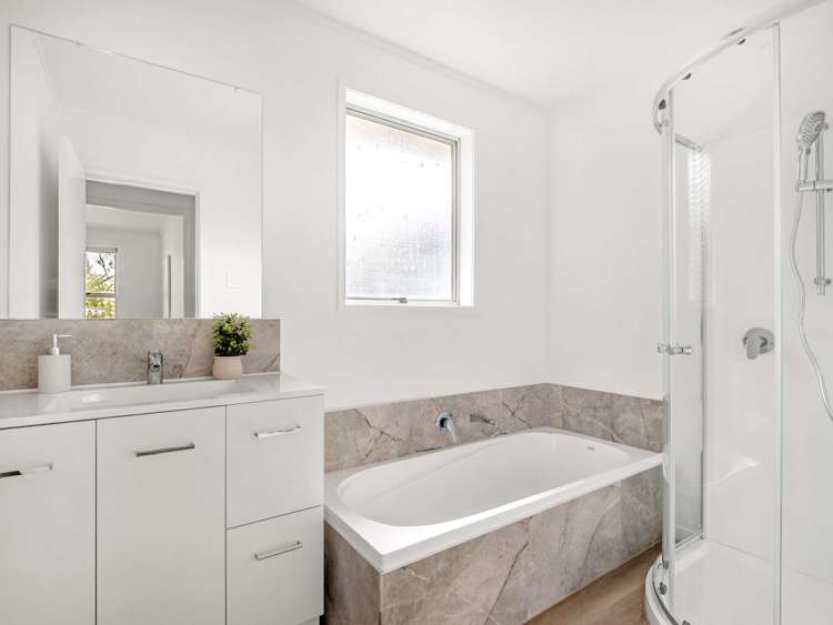 9 Tahu Crescent Sunnynook_16