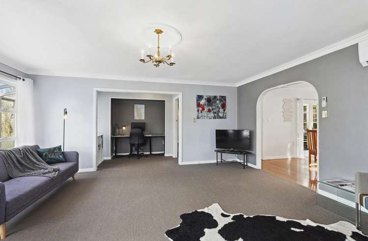 15a Romney Square Tawa_3