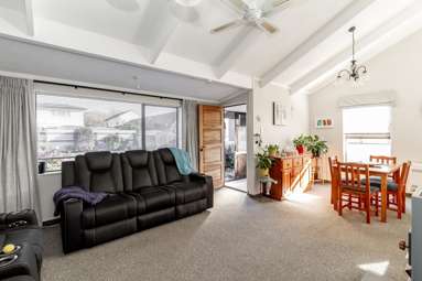 4/35 Georges Drive_3