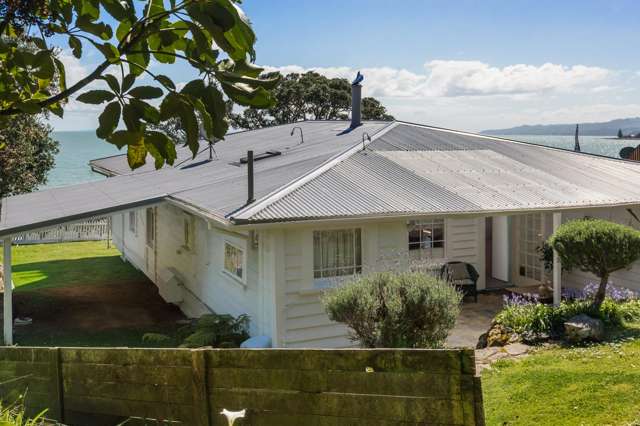 Thornton Bay Dreams Are Made Here