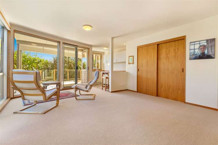 102 Trig Hill Road Onetangi_23