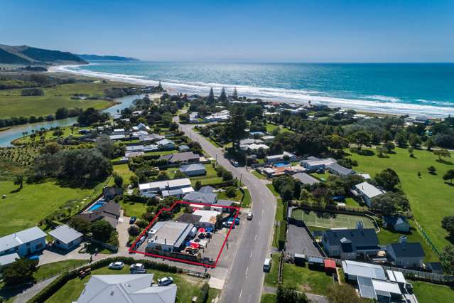 Popular beach settlement’s store, takeaways business and premises on market