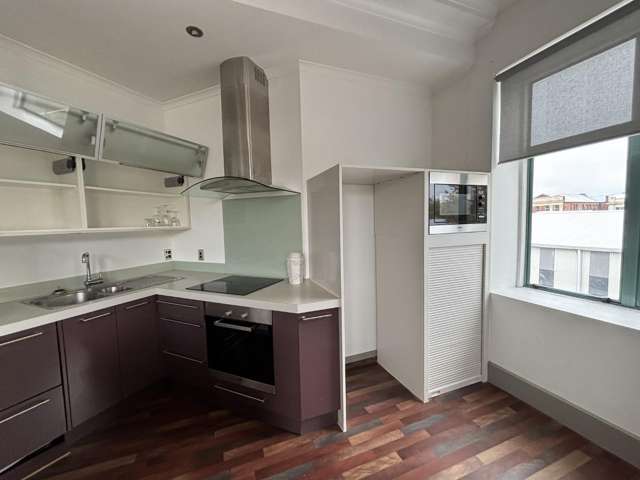 25/2 Victoria Ave City Centre_3
