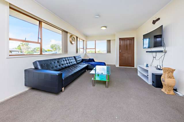 1/1 Halsey Road Manurewa_1