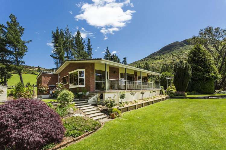 227 Reservoir Road Sawyers Bay_1