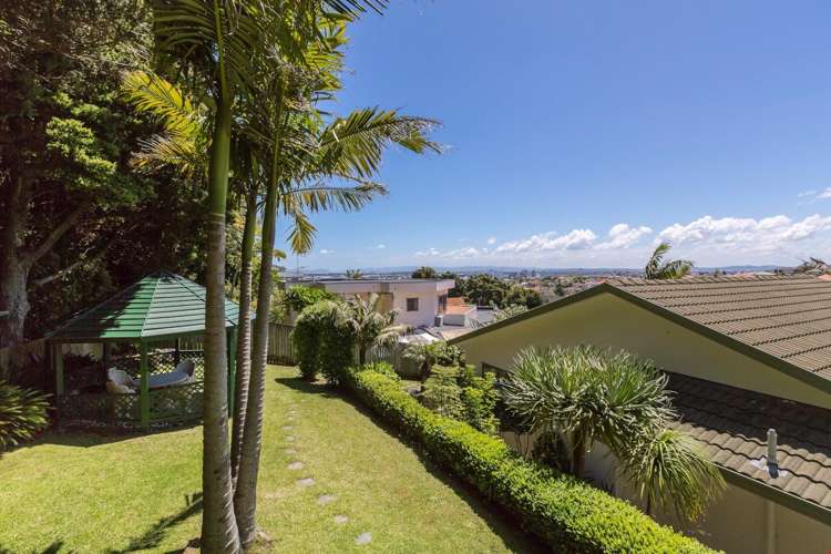 18 Silkwood Grove Totara Heights_10