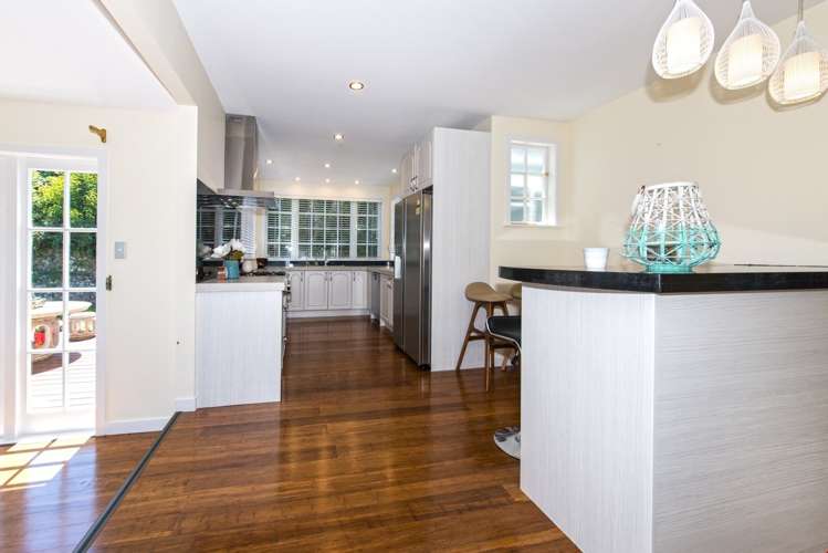 108 Paritai Drive Orakei_13