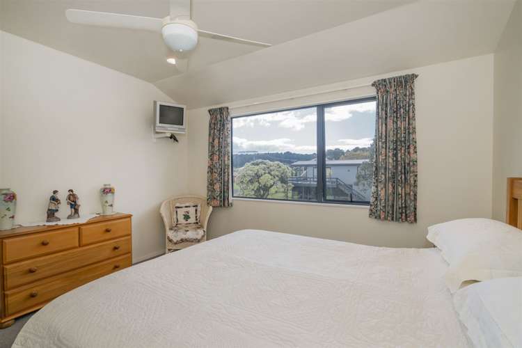 1 Hardy Place Cooks Beach_15