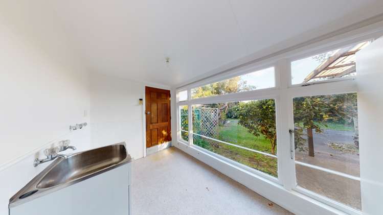 52 Young Street Wanganui East_13