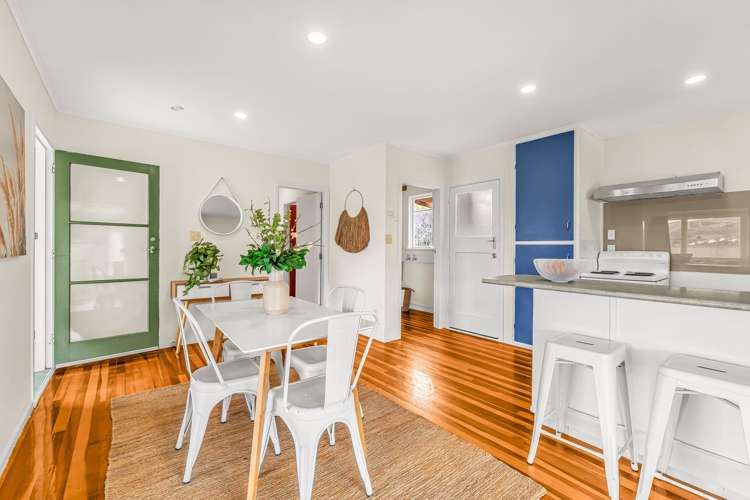 11 Beazley Ave Paparangi_5