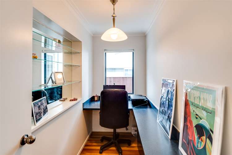 10 Meeanee Quay Westshore_15